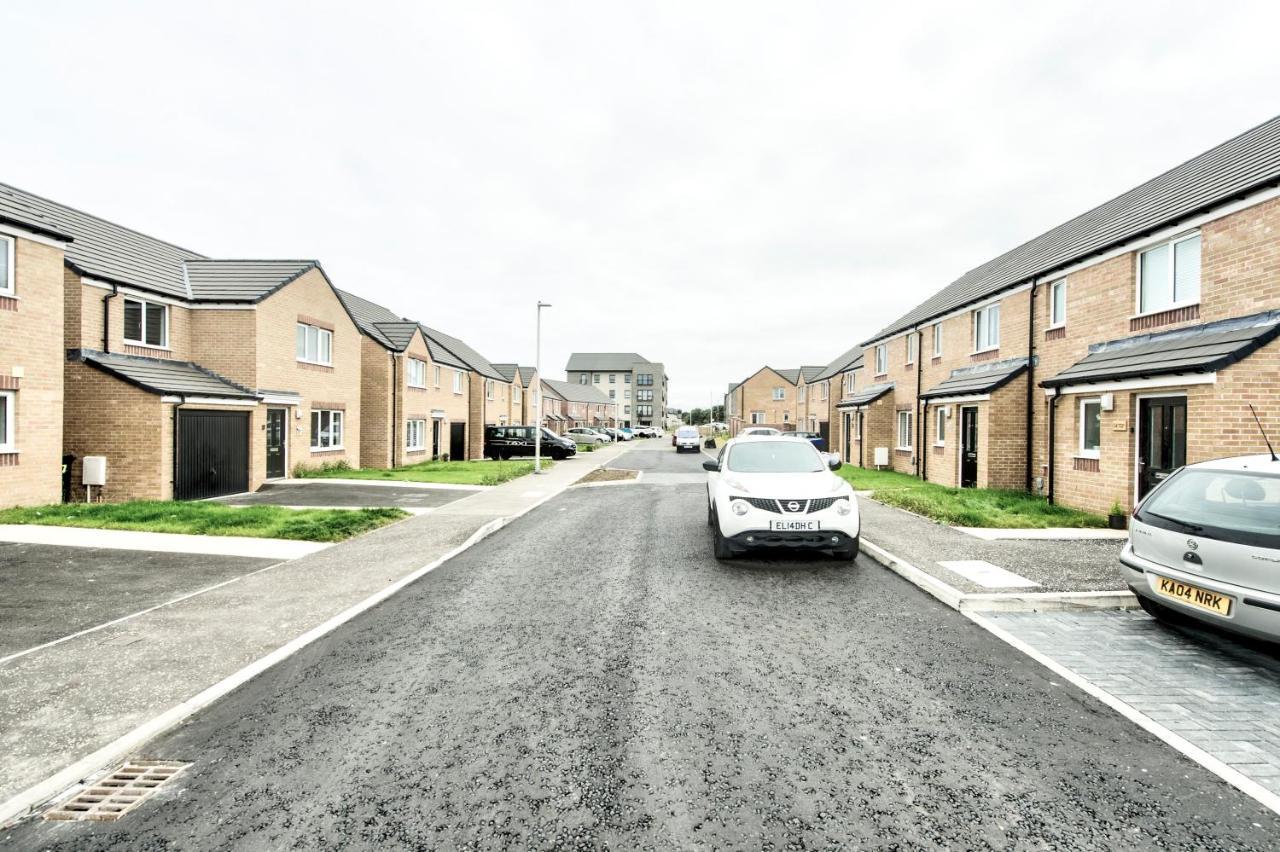 2-Bedroom Holiday Home With Private Garden & Parking Edinburgh Exterior photo